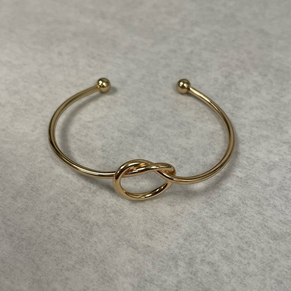 Child’s Adjustable Infinity Knot Gold Tone Bangle NEW